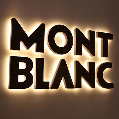 Montage murale Signe rétroéclairé en métal pour une lampe à lettres LED 3D personnalisée en aluminium