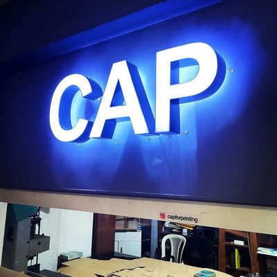 50000 heures de travail Toute la vie Attirant l'œil 3D LED résine acrylique Café Boutique panneau