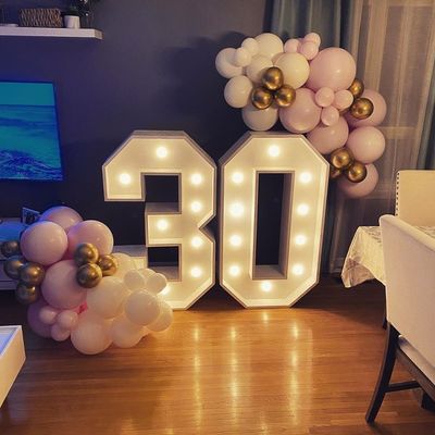 28C Marry Me Géant éclairer les lettres pour la personnalisation colorée Marquee Alphabétisation Numéro Décoration