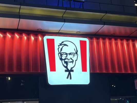 Boîte de lumière publicitaire LED acrylique personnalisée pour panneau d'affichage extérieur
