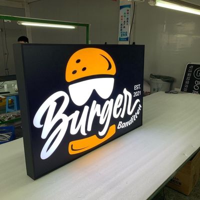 Marqueur de panneau lumineux personnalisé 3D Sign LED Acrylique Publicité Light Box pour l'extérieur