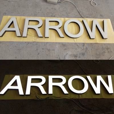 Publicité acrylique caractères lumineux en plastique à LED 3D pour le logo de mot éclairé à l'avant