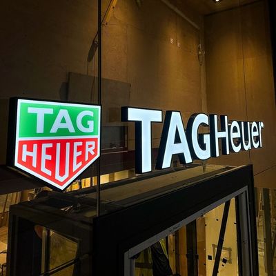 Logo personnalisé en acier inoxydable 3D intérieure lettre murale signe avec affichage d'effet lumineux