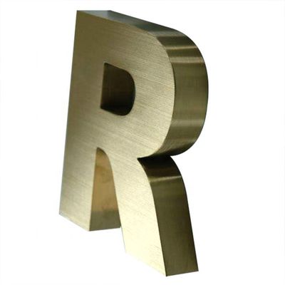 Signes de lettres métalliques 3D personnalisés Signe murale en acier inoxydable pour les magasins et les lettres extérieures