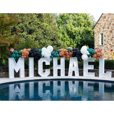 Des lettres de mariage personnalisées 12V Voltage d'entrée Décoration de fête avec des lumières