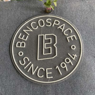Matériau du panneau acrylique Panneau publicitaire Lettres à LED Panneau néon pour décoration de fête sur mesure