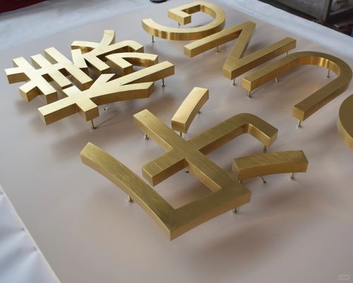 Panneau d'affichage et panneau d'affichage extérieur 3D LED rétroéclairage métallique inoxydable Lettres lumineuses