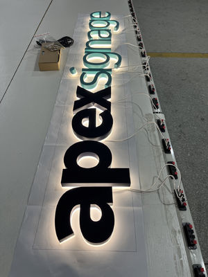 Taille personnalisée Lettres de chaîne en métal LED rétroéclairée