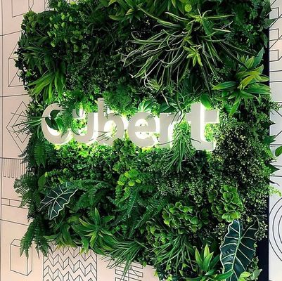Panneau d'affichage d'intérieur Panneau d'affichage d'entreprise en métal sur mesure à l'extérieur Panneau publicitaire avec LED 3D