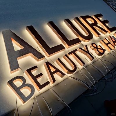 Affichage LED 3D polyvalent pour les bâtiments commerciaux personnalisés et la publicité intérieure / extérieure