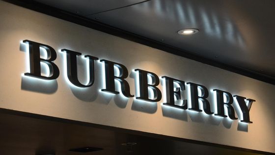 12V rétroéclairée LED Lettres en acier inoxydable pour magasin Centre commercial de bureau Acrylique panneau d'affichage métallique