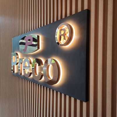 Neige Moderne Simplicité 3D LED éclairé Signe de lettre pour les gares routières Adaptateur d'alimentation