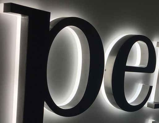 Affichage LED en métal inoxydable pour les restaurants, les bureaux et les commerces extérieurs