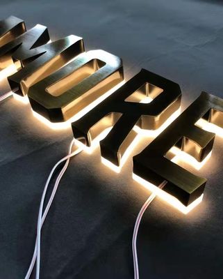 Taille personnalisée Neige 3D LED Plaques de porte acrylique Signe à lettres métalliques pour affichage extérieur