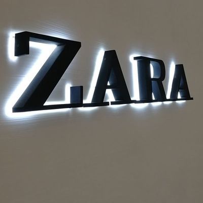 2024 Neige acrylique mur d'affaires intérieur ZARA LED Métal personnalisé Lettres rétroéclairées 3D
