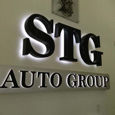 Signes LED montés sur le mur pour l'affichage commercial intérieur