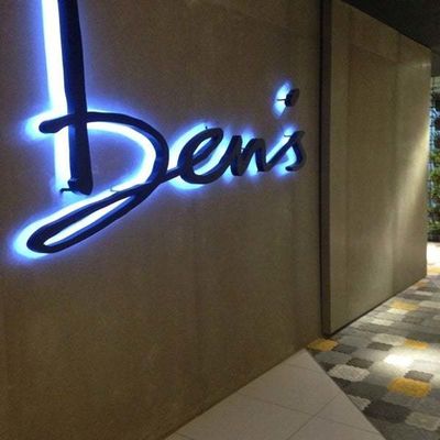 Signaux rétroéclairés Logo LED Lettres avec lumière blanche douce et chaude